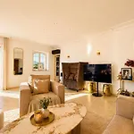 Seize St Tropez Saint-Tropez