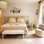 Seize St Tropez